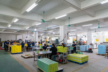 GUANGDONG YUHUA PLAYING CARDS CO.,LTD. خط إنتاج المصنع